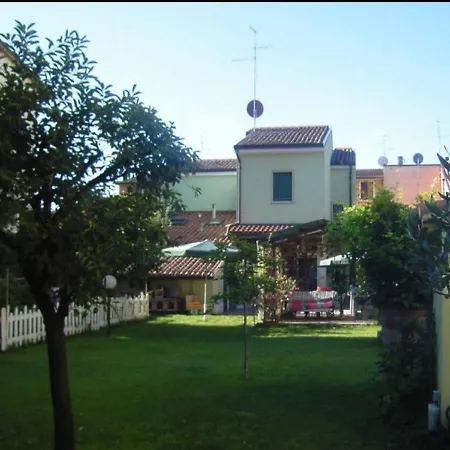 Al Piccolo Giardino Bed and breakfast
